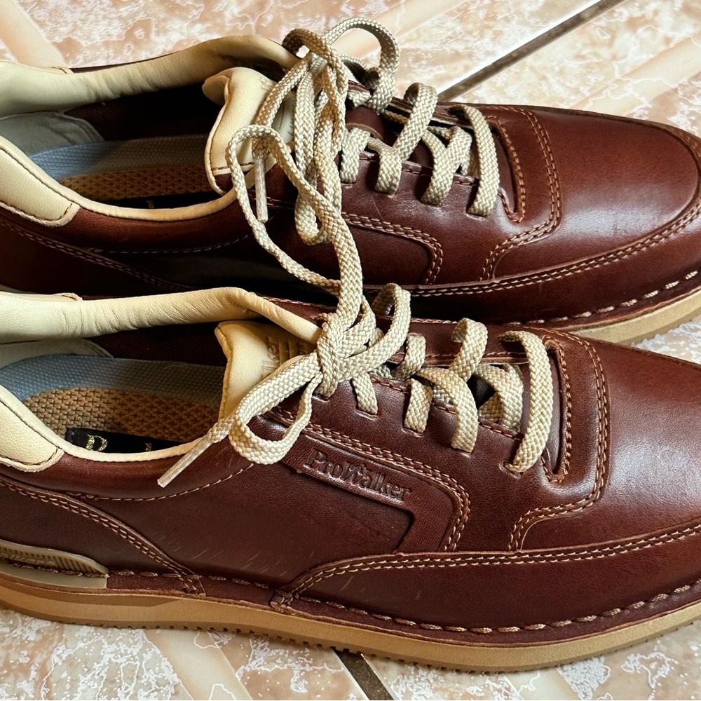 NWOT Rockport Brown and Cream Leather 9000 Prowalkers - Picture 6 of 15
